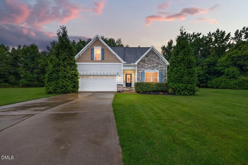 84 Dot Ct, Fuquay Varina, NC 27526