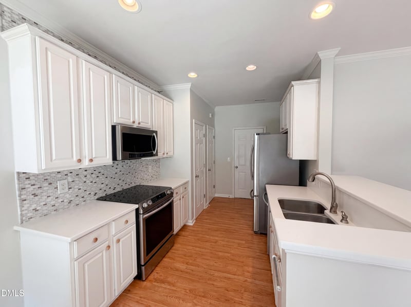 8409 Aztec Dawn Ct, Raleigh, NC 27613