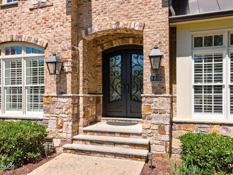 8409 Passage Marseille Ct, Raleigh, NC 27615