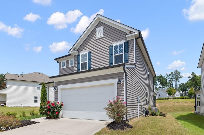 8415 Jordan Meadow Dr, Fuquay Varina, NC 27526