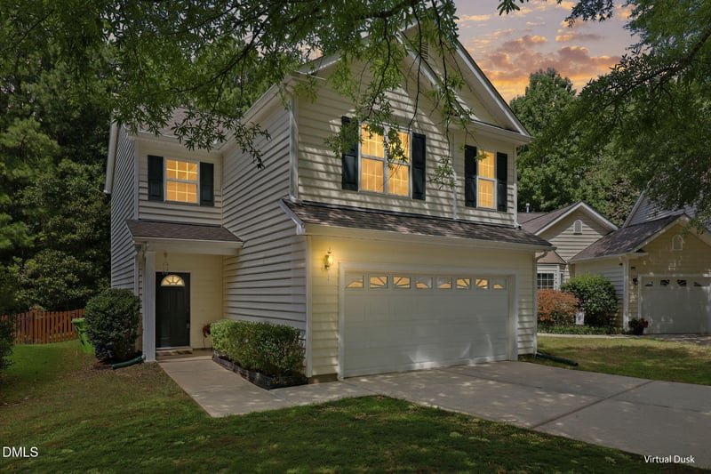 8433 Whisper Ridge Pl, Raleigh, NC 27613