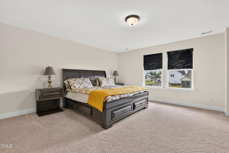 844 Golden Plum Ln, Zebulon, NC 27597