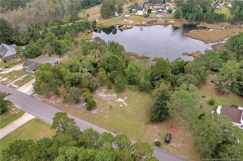 8509 Independence Dr, Hope Mills, NC 28348