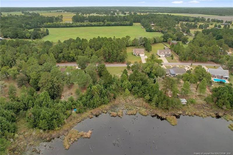 8509 Independence Dr, Hope Mills, NC 28348