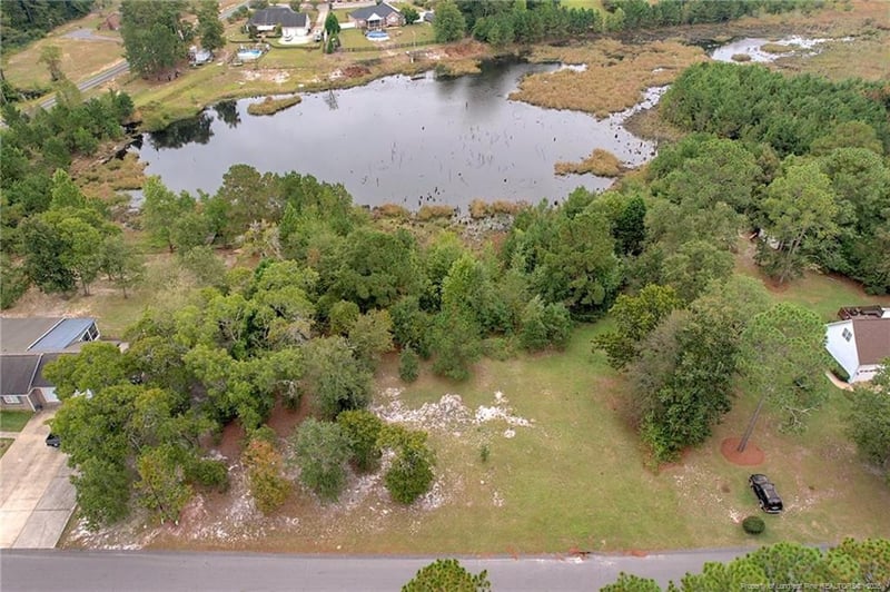 8509 Independence Dr, Hope Mills, NC 28348