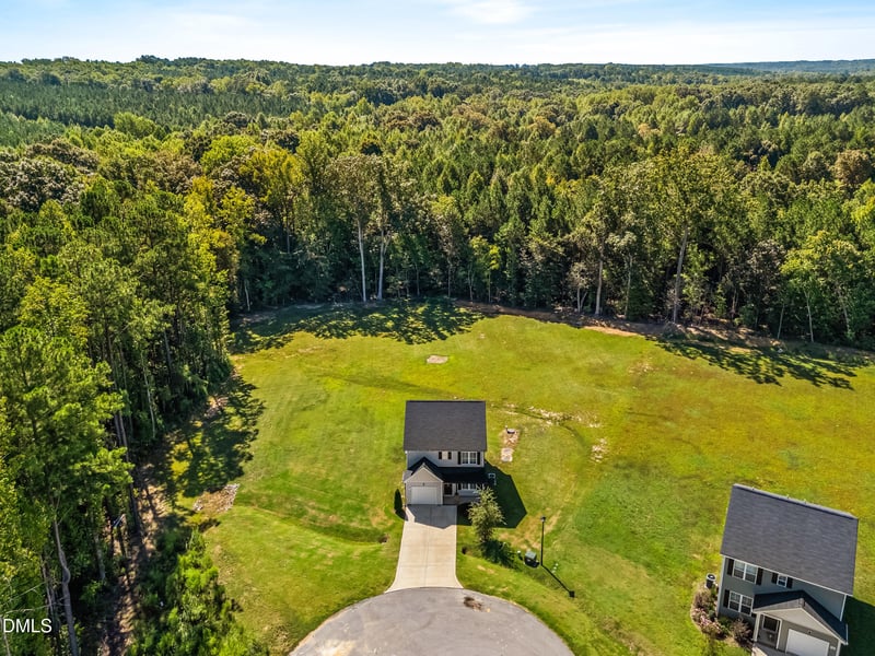 854 Springtooth Dr, Zebulon, NC 27597