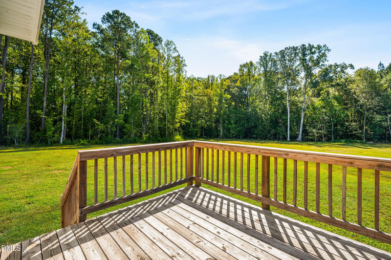 854 Springtooth Dr, Zebulon, NC 27597
