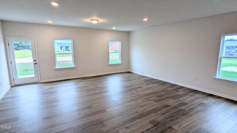 86 Chardonnay Dr, Lillington, NC 27546