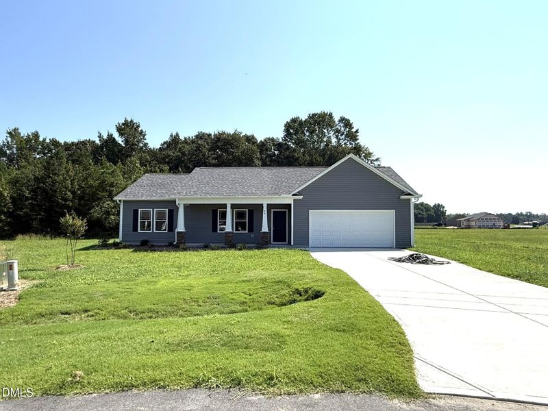 86 Harvest Hills Ln, Dunn, NC 28334