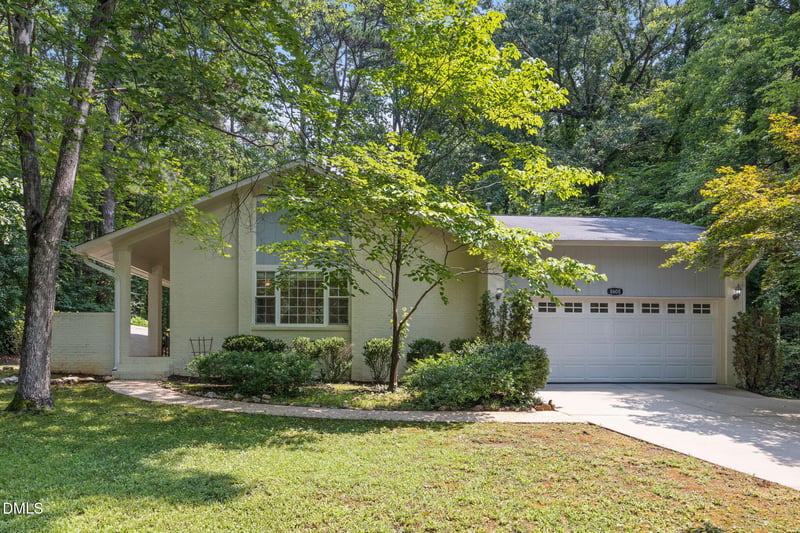 8608 Caswell Ct, Raleigh, NC 27613