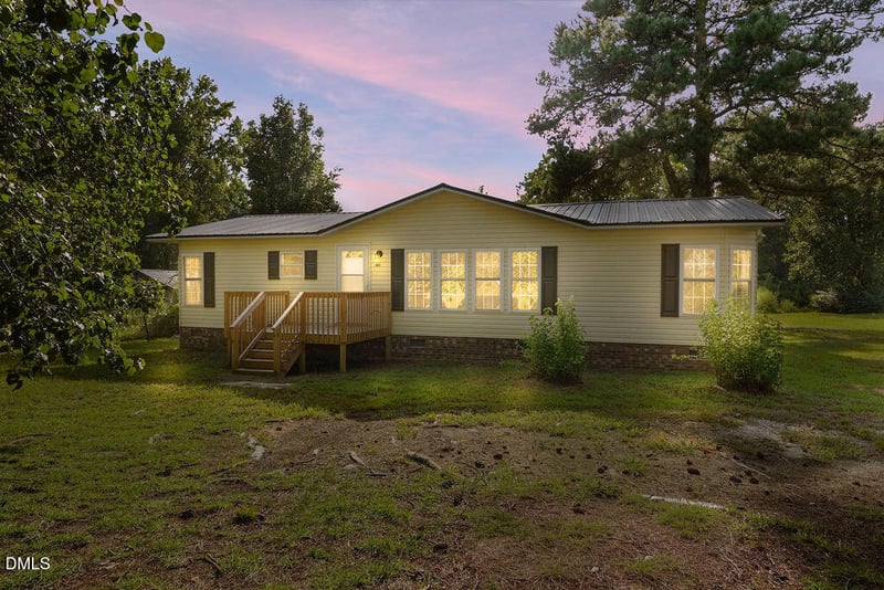 862 Maynard Lake Rd, Erwin, NC 28339