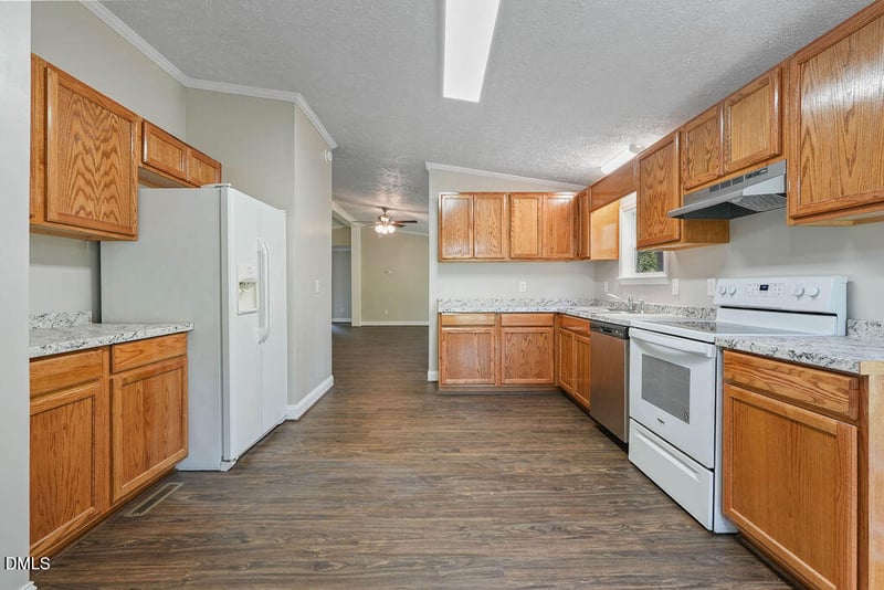 862 Maynard Lake Rd, Erwin, NC 28339
