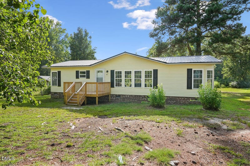 862 Maynard Lake Rd, Erwin, NC 28339