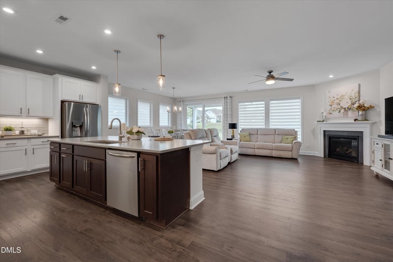 864 Flower Manor Dr, Wendell, NC 27591