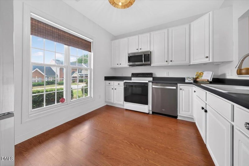 8708 Belford Valley Ln, Raleigh, NC 27615
