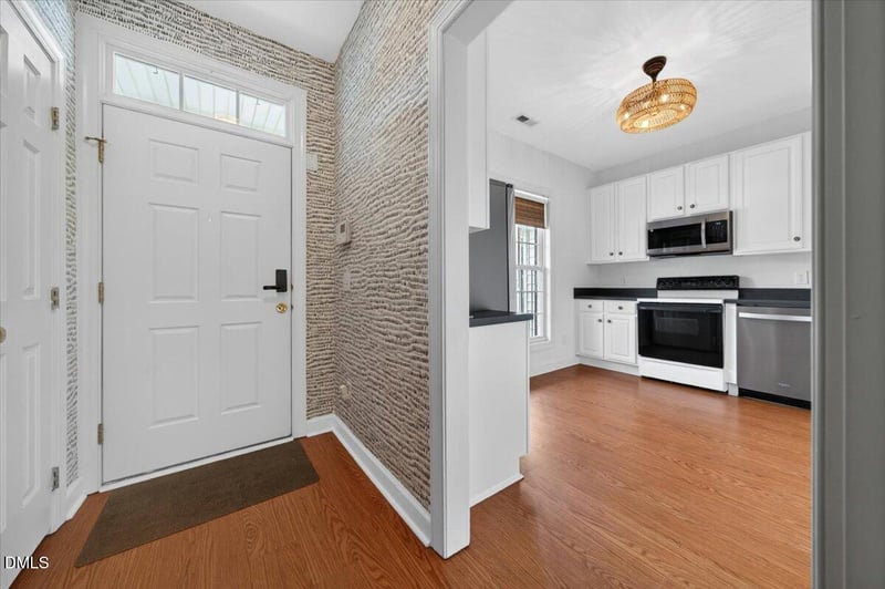 8708 Belford Valley Ln, Raleigh, NC 27615
