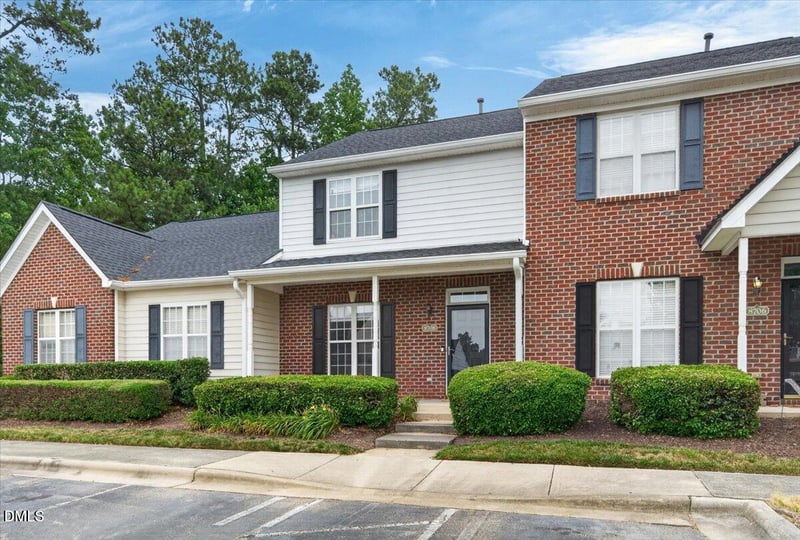 8708 Belford Valley Ln, Raleigh, NC 27615
