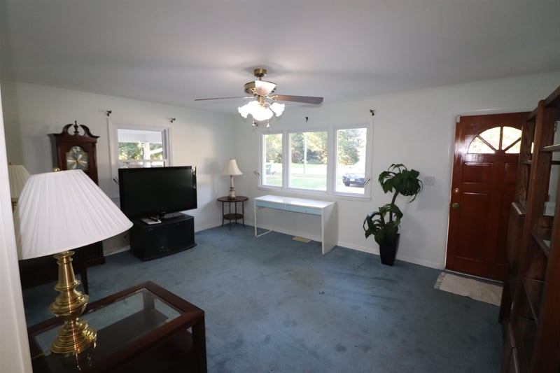 8713 Chapel Hill Rd, Cary, NC 27513