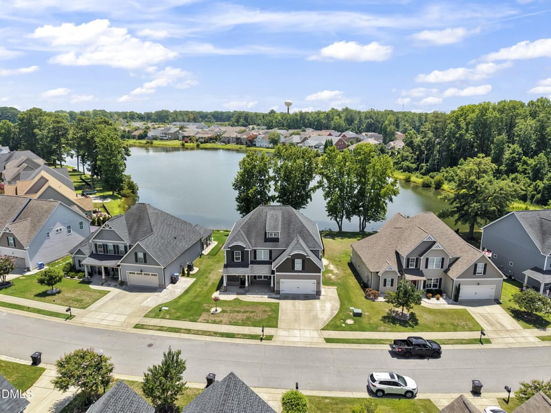 8809 Buffalo Gourd Ln, Angier, NC 27501