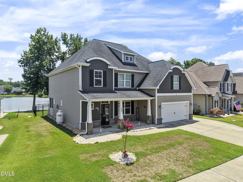 8809 Buffalo Gourd Ln, Angier, NC 27501