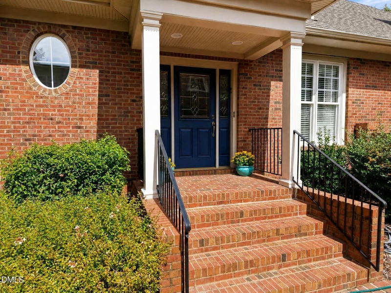 8820 Mariner Dr, Raleigh, NC 27615