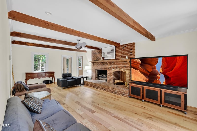 8824 Woodyhill Rd, Raleigh, NC 27613