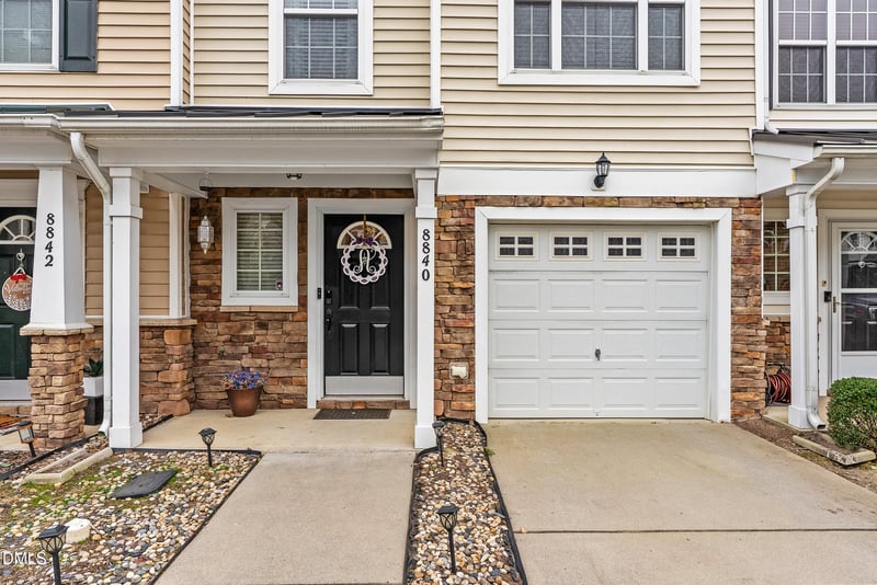 8840 Thornton Town Pl, Raleigh, NC 27616