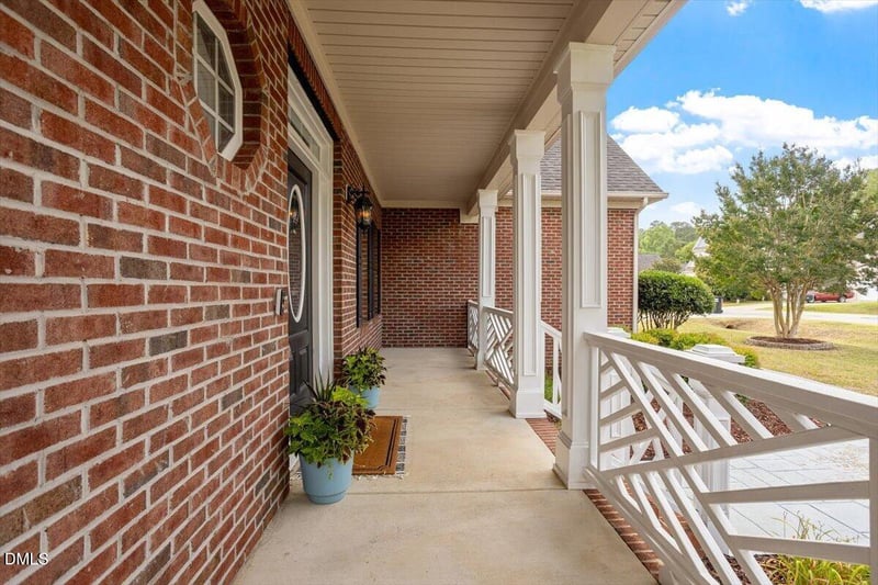 89 River Knoll Dr, Clayton, NC 27527