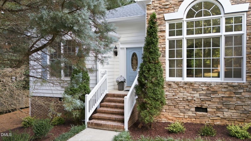 8901 Pleasant Meadow Dr, Raleigh, NC 27615