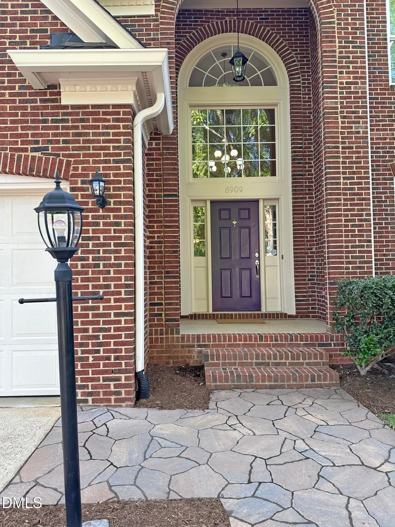 8909 Breeland Way, Raleigh, NC 27613