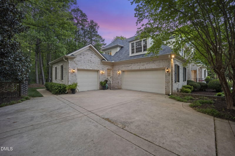 8913 Barleymoor Dr, Raleigh, NC 27615