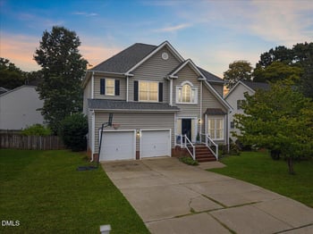 8924 Erinsbrook Dr, Raleigh, NC 27617