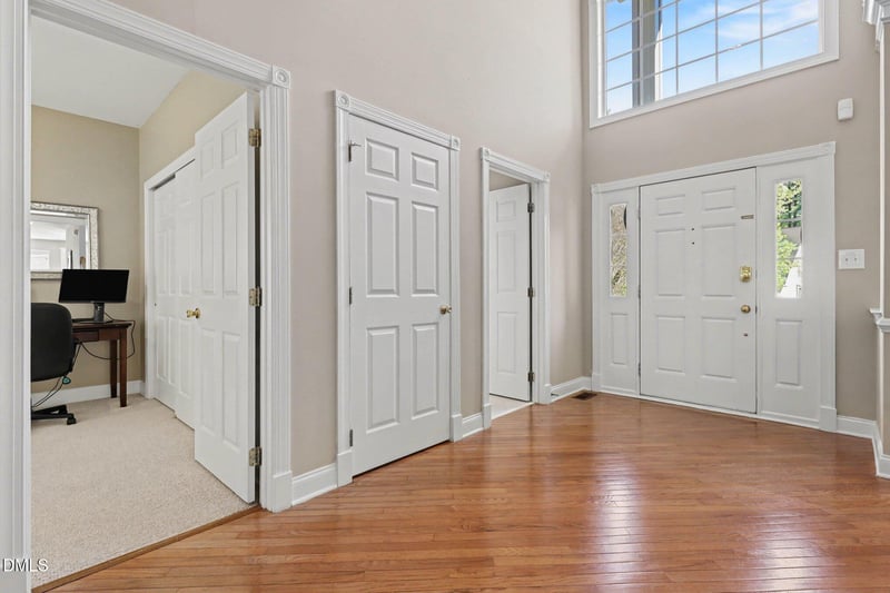 8929 Winged Thistle Ct, Raleigh, NC 27617