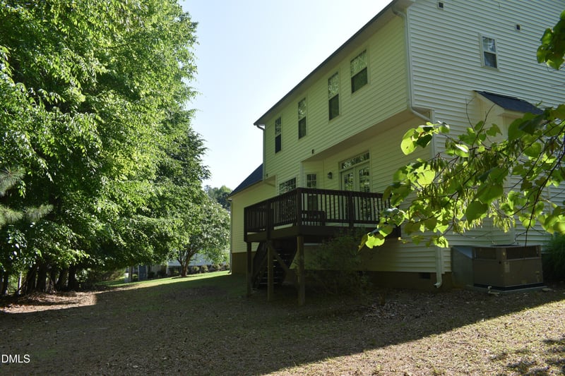9 Clover Hill Pl, Durham, NC 27712