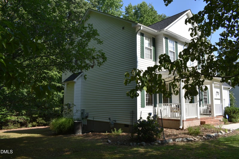 9 Clover Hill Pl, Durham, NC 27712