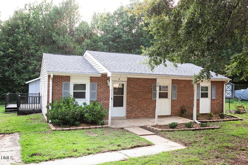 9 Plummer Pl, Durham, NC 27703