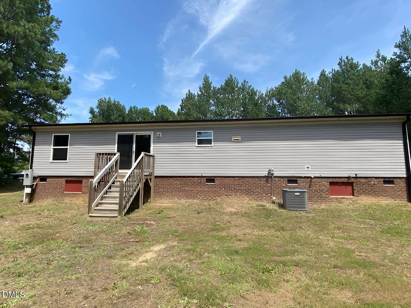 90 Buck Ridge Rd, Louisburg, NC 27549