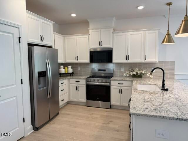 90 Carteret Ct, Clayton, NC 27527