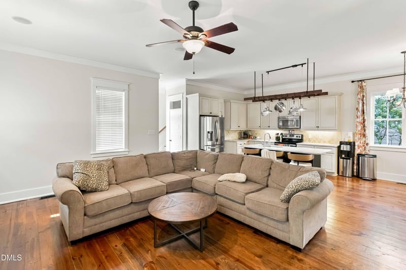 90 Ellen Cir, Clayton, NC 27527