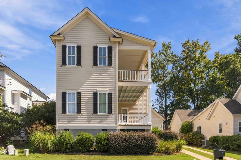 90 Ellen Cir, Clayton, NC 27527