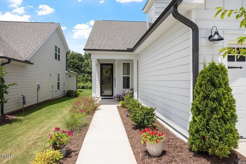 90 Shadowbrook Trl, Clayton, NC 27520
