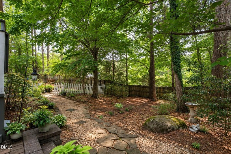 901 Finchurch Cir, Wake Forest, NC 27587