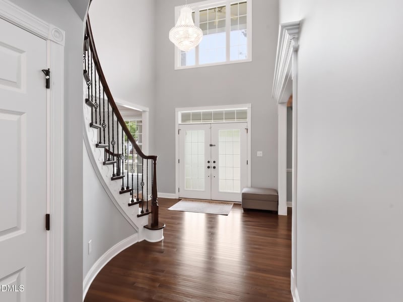 9015 Treesdale Ln, Raleigh, NC 27617