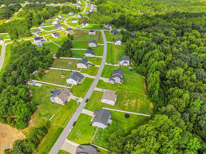 9021 River Hawk Lndg, Willow Springs, NC 27592