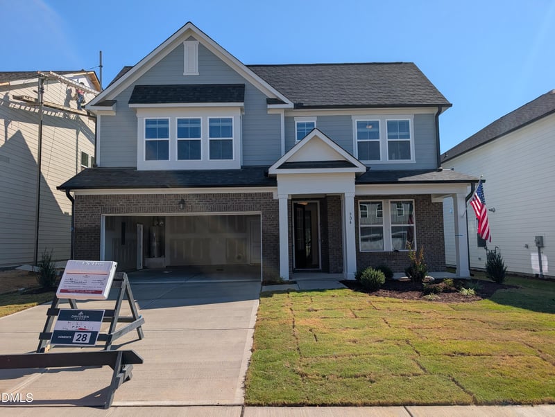 904 Diana Victoria Ct, Wendell, NC 27591