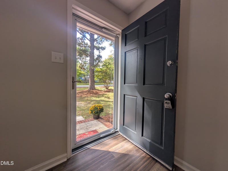 904 N Lee St, Zebulon, NC 27597
