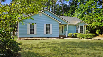 904 Oakwater Dr, Garner, NC 27529