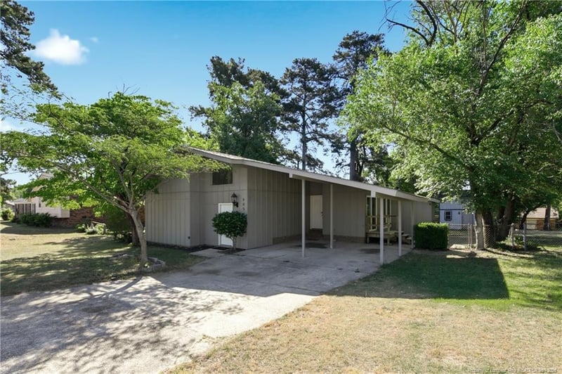 905 Bucknell Rd, Fayetteville, NC 28311