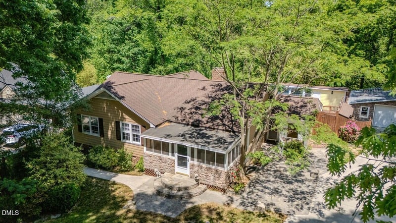 906 Andersonwood Dr, Fuquay Varina, NC 27526