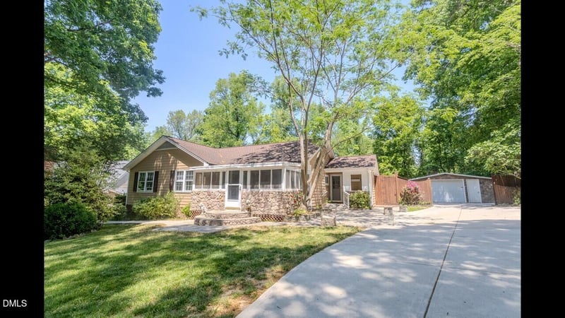 906 Andersonwood Dr, Fuquay Varina, NC 27526